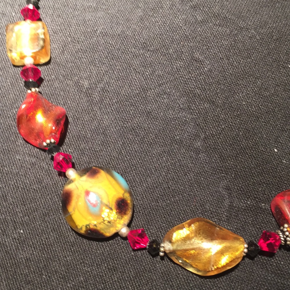Colorful necklace - Picture 3 of 3